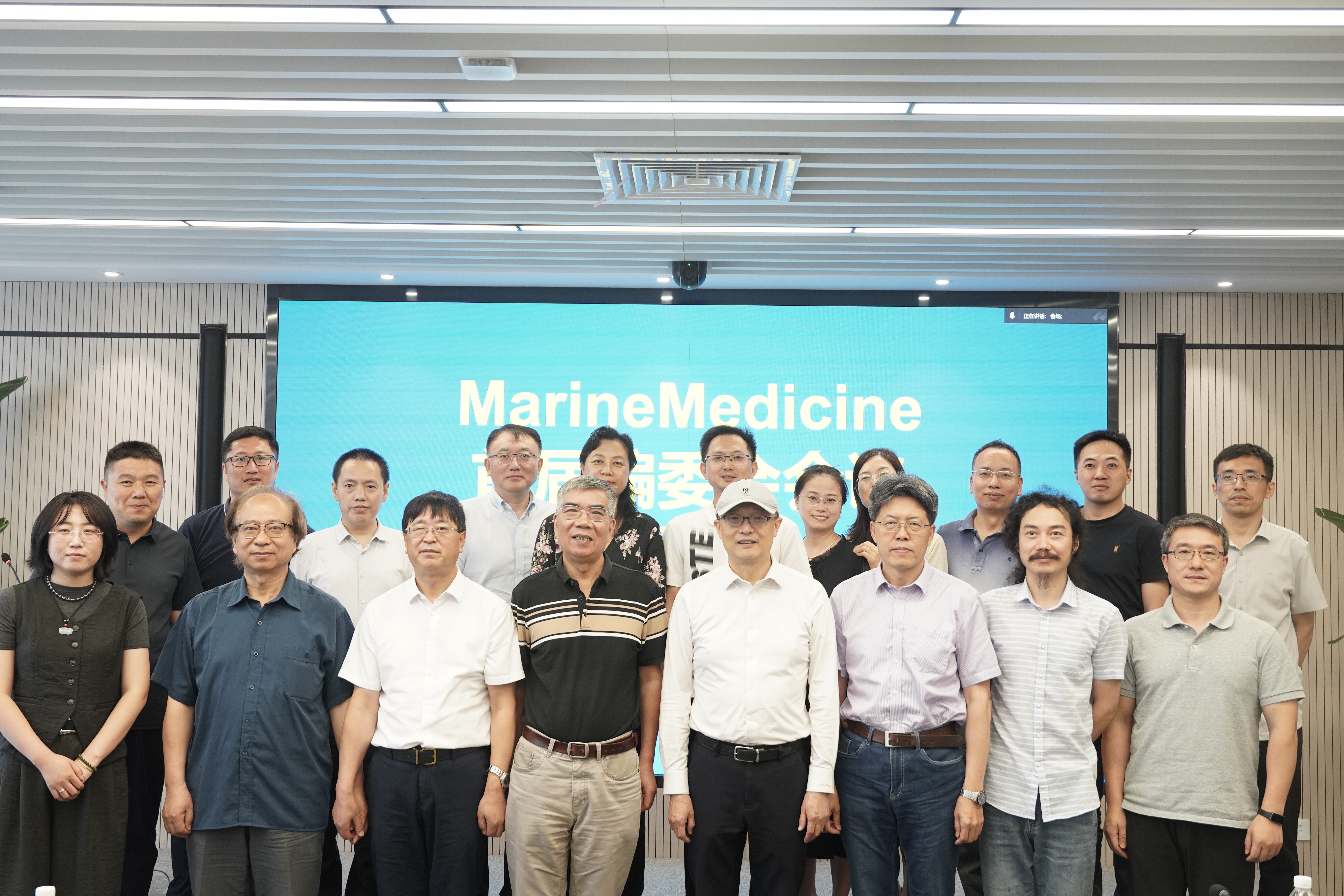 230d91cac03245ffa5dff816fefcc4e8.jpg