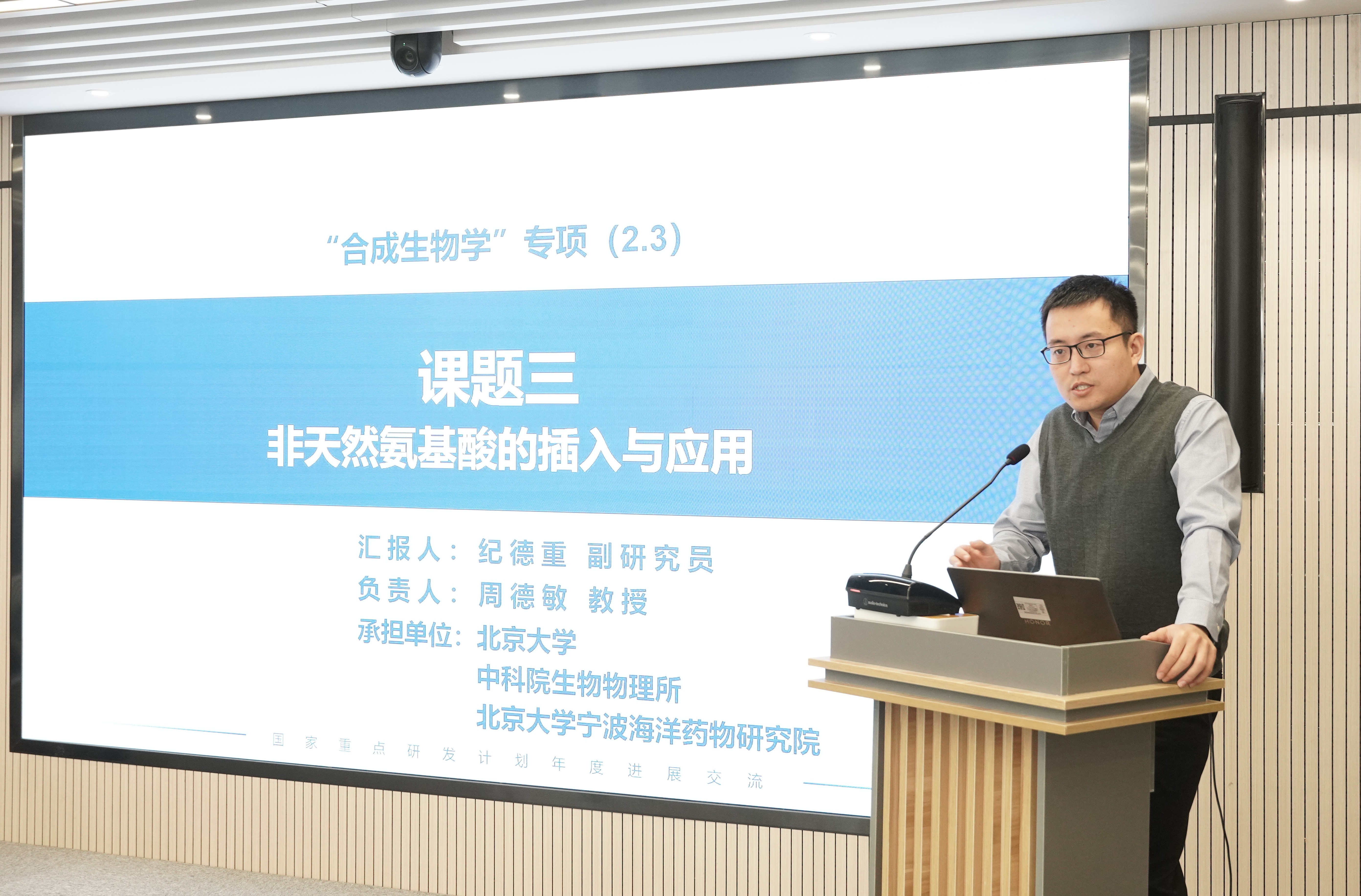 dc90293a79a34e3a90e90188d727a65a.jpg dc90293a79a34e3a90e90188d727a65a.jpg